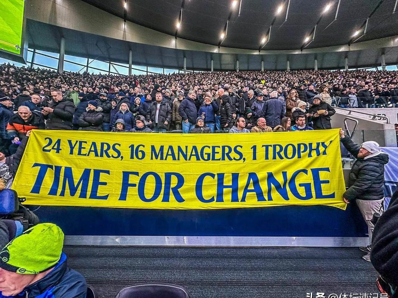 亚博体育-关于莱万多夫斯基意外战胜热火，刷新纪录引爆全场！气势如虹延续的信息