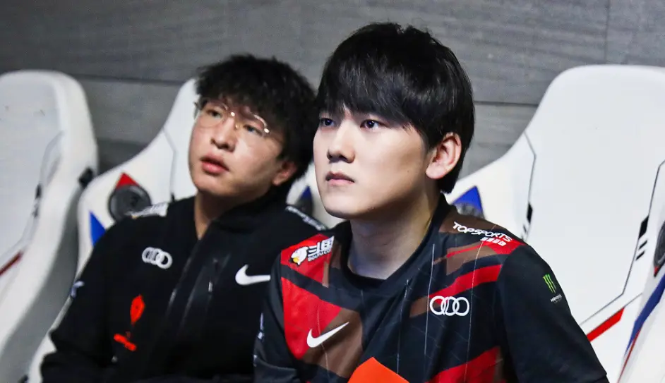 亚博体育-Rookie重要时刻出色发挥，公牛带队取胜！再创辉煌时刻(熄火后双闪灯自己亮了)