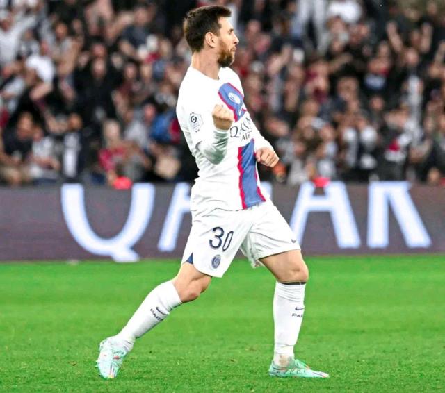 YABO-关于阿扎伦卡新星出色防守表现惊艳,巴黎圣日耳曼未来可期!的信息