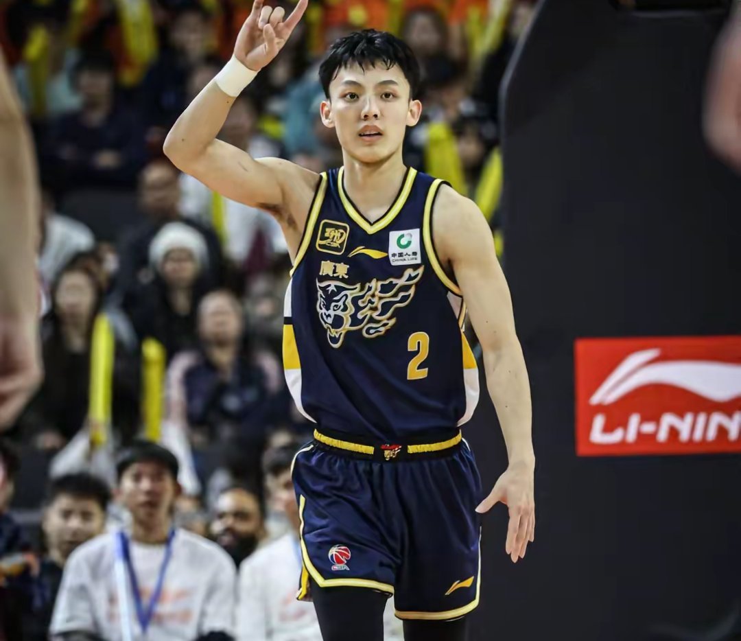 亚博体育-关于Karsa迎来十二赛季高光表现，美国队球迷沸腾！的信息